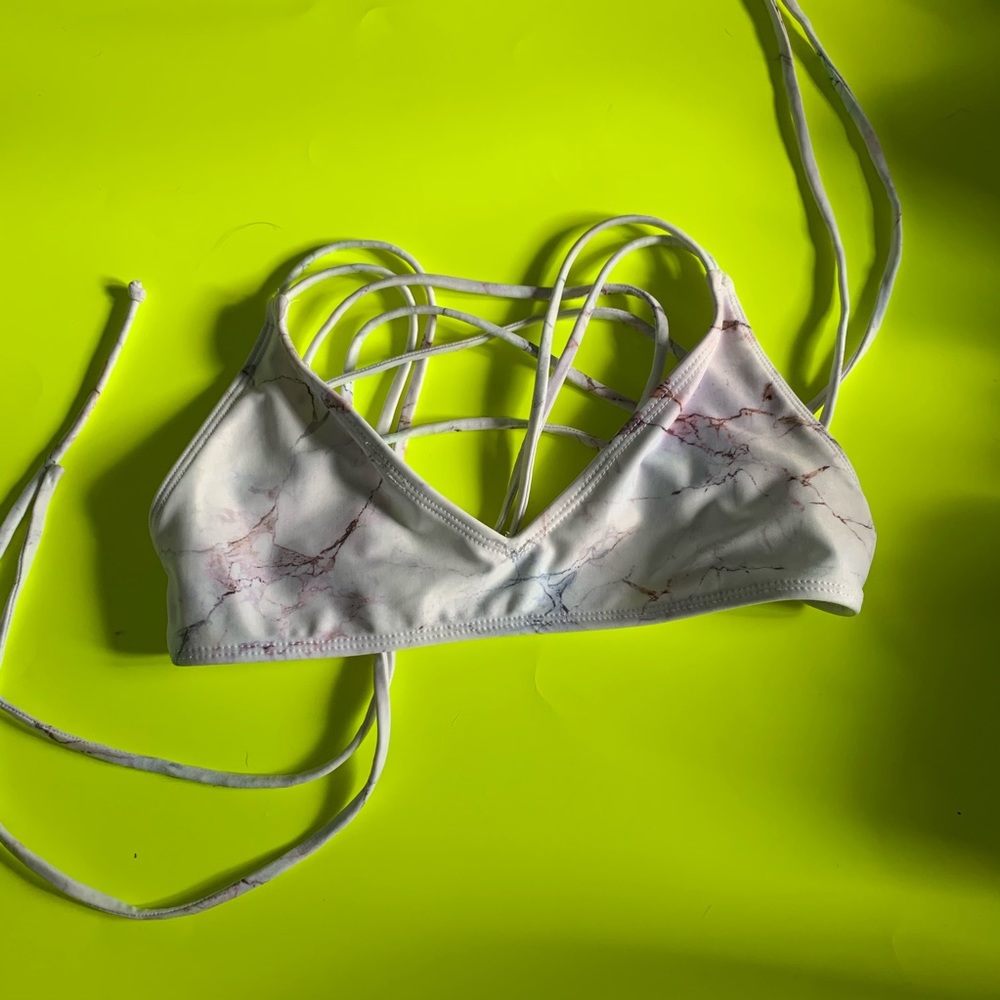Marble strappy bikini top